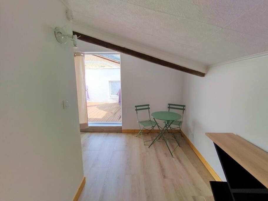 Maison De Village Avec Terrasse Proche Plages Lespignan
